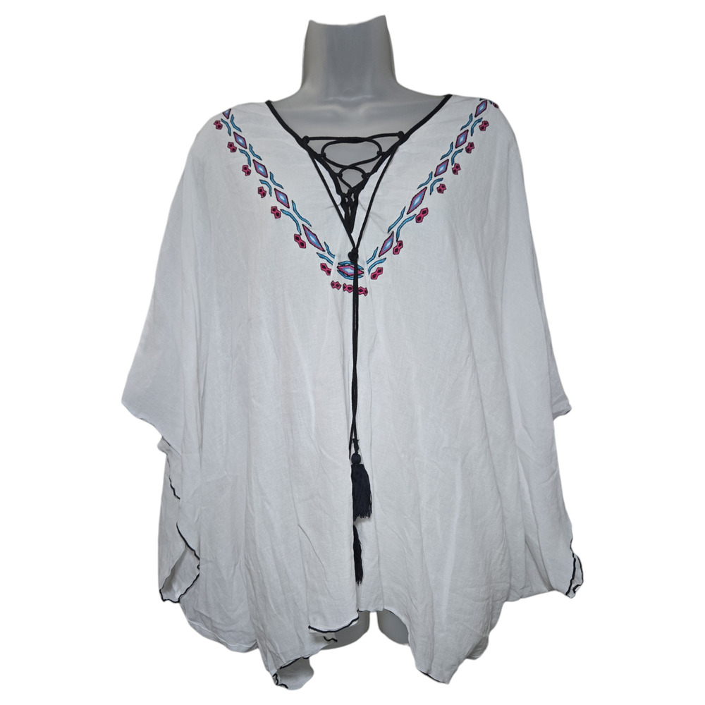 Bisou Bisou Michele Bohbot Wom XL Boho White Embroidered Poncho Top Beachy EUC